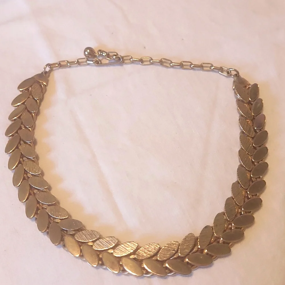 Silvertone Double Leaf Choker #203 - Picture 2 of 6